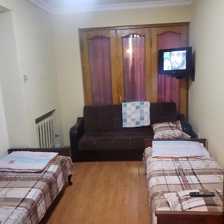 Intercity Hostel Batumi Bagian luar foto