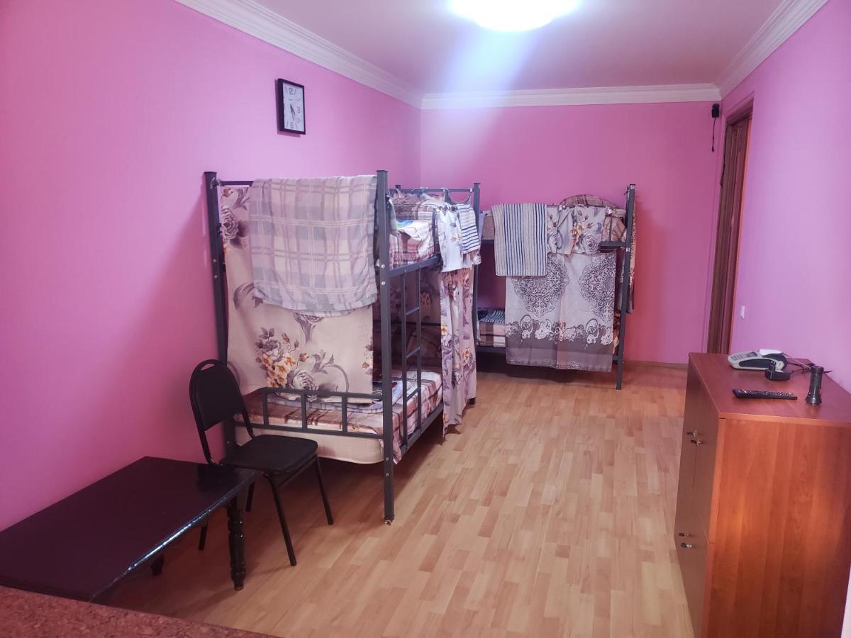 Intercity Hostel Batumi Bagian luar foto