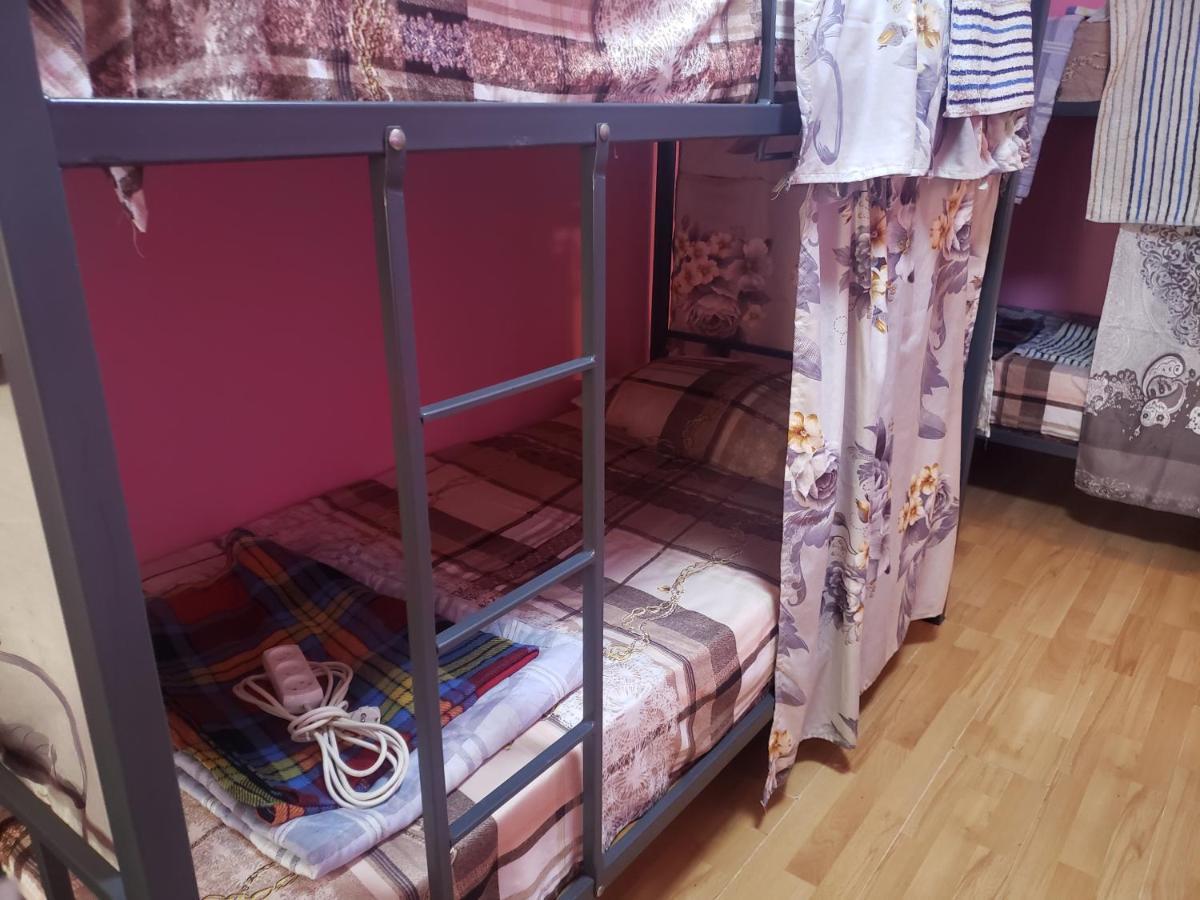 Intercity Hostel Batumi Bagian luar foto