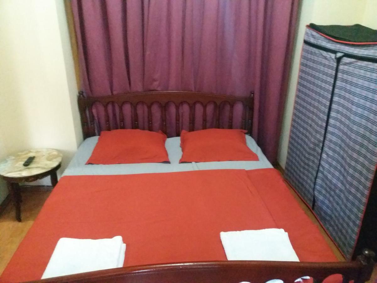 Intercity Hostel Batumi Bagian luar foto