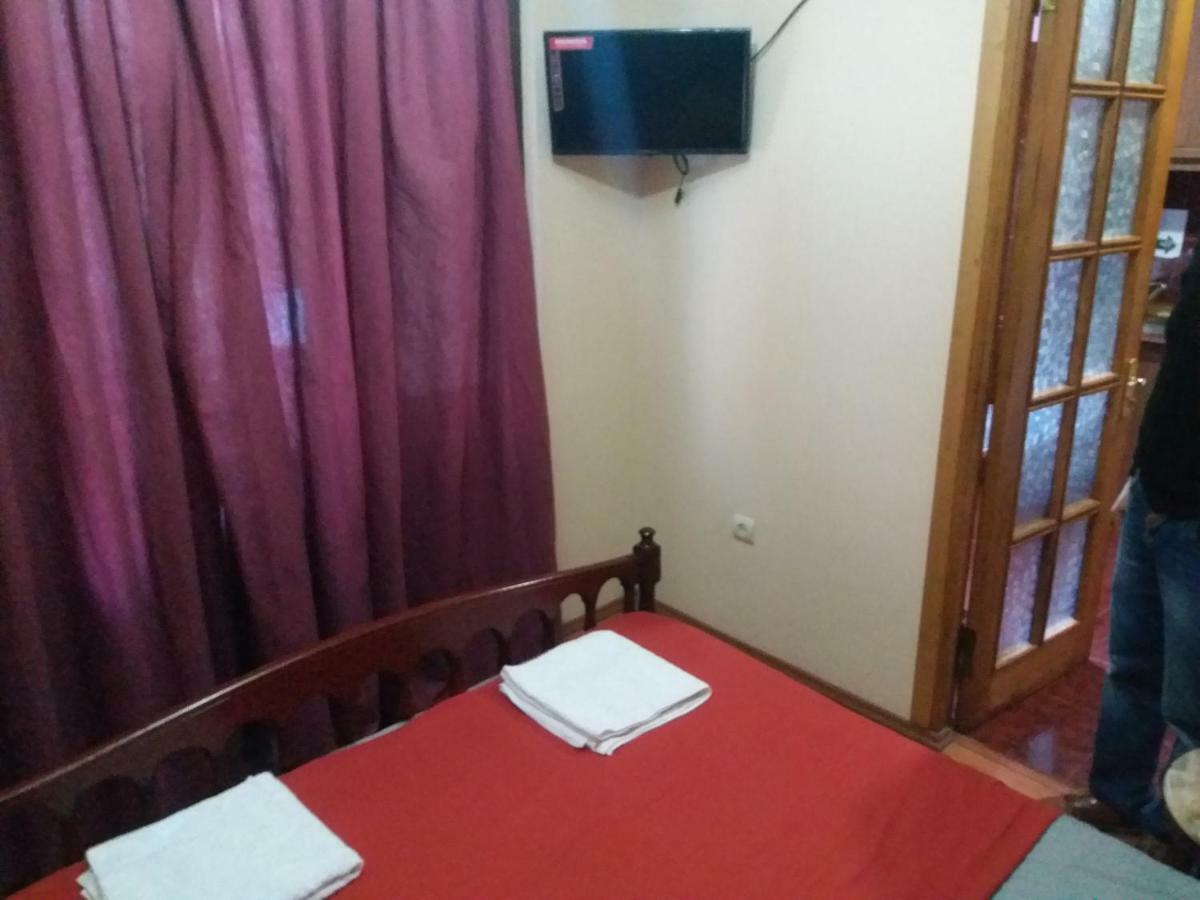 Intercity Hostel Batumi Bagian luar foto