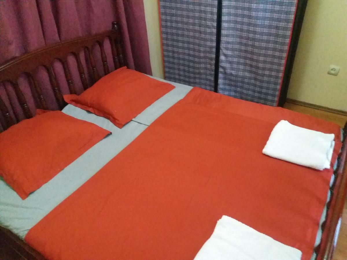Intercity Hostel Batumi Bagian luar foto
